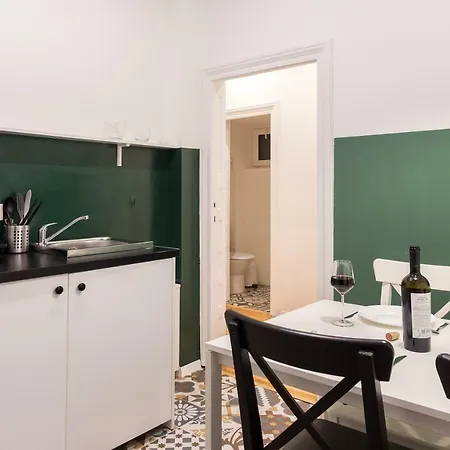 דירה Old City Vintage Spacious Studio